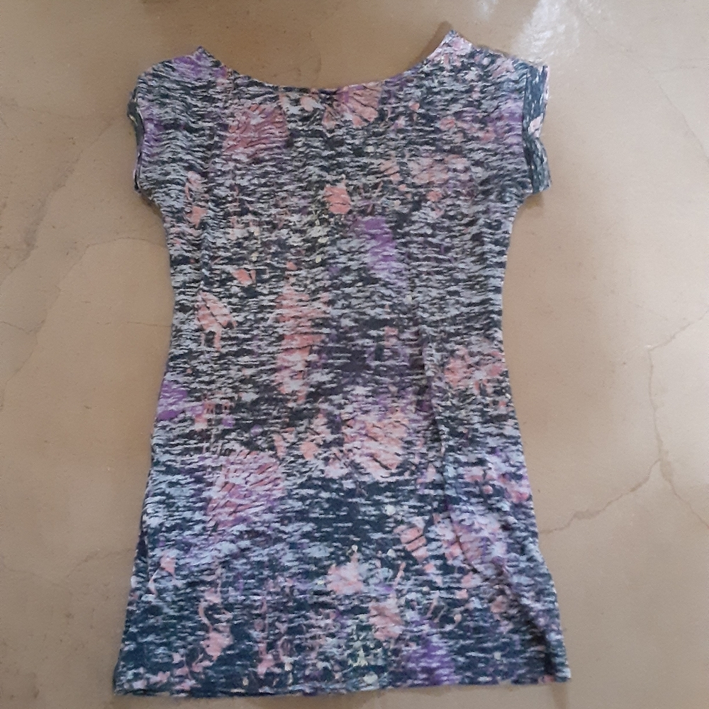 Short sleeve top